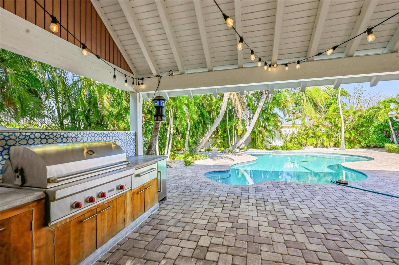 Image 58 of 65 For 310 Palm Avenue