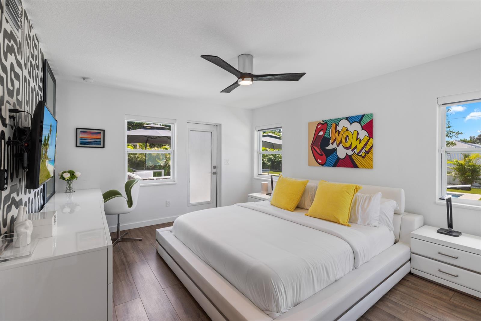 Image 11 of 28 For 2160 Sunnyside Place