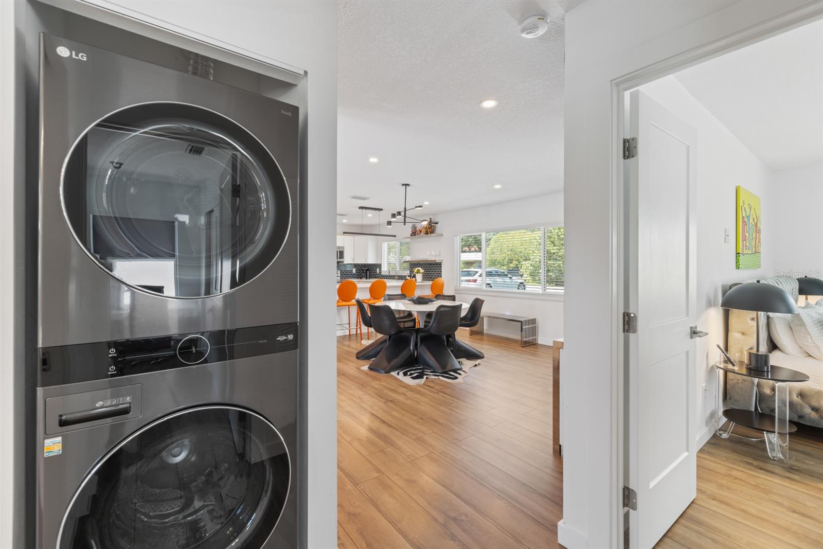 Image 16 of 28 For 2160 Sunnyside Place