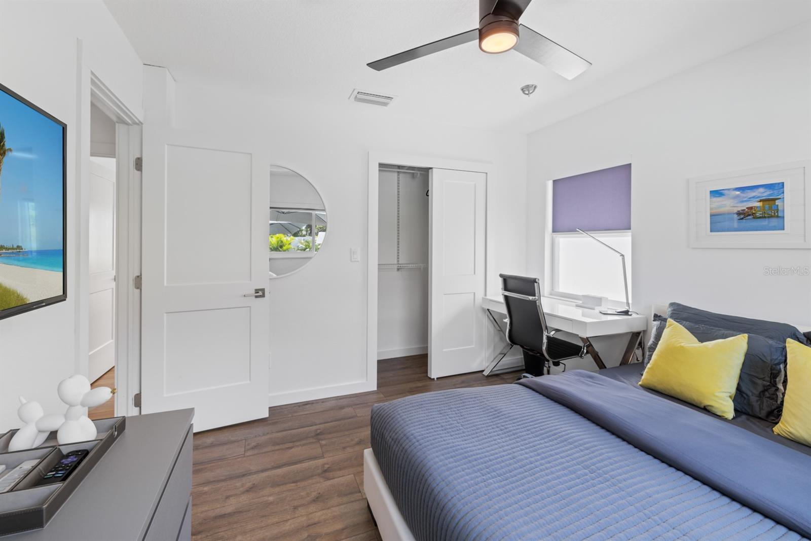 Image 19 of 28 For 2160 Sunnyside Place