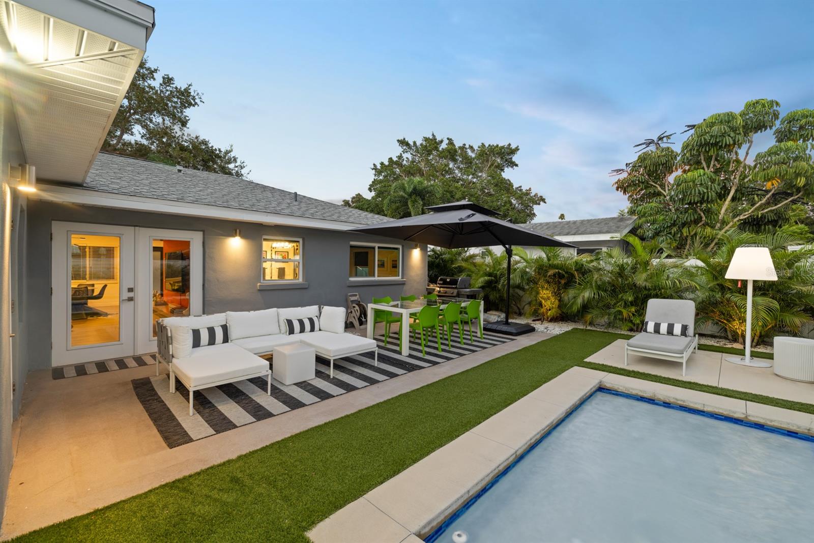 Image 28 of 28 For 2160 Sunnyside Place