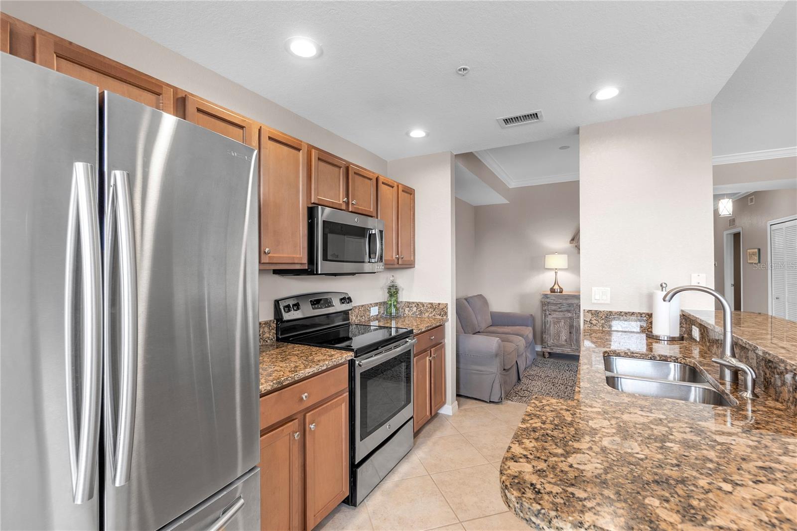 Image 19 of 31 For 7015 River Hammock Drive 203