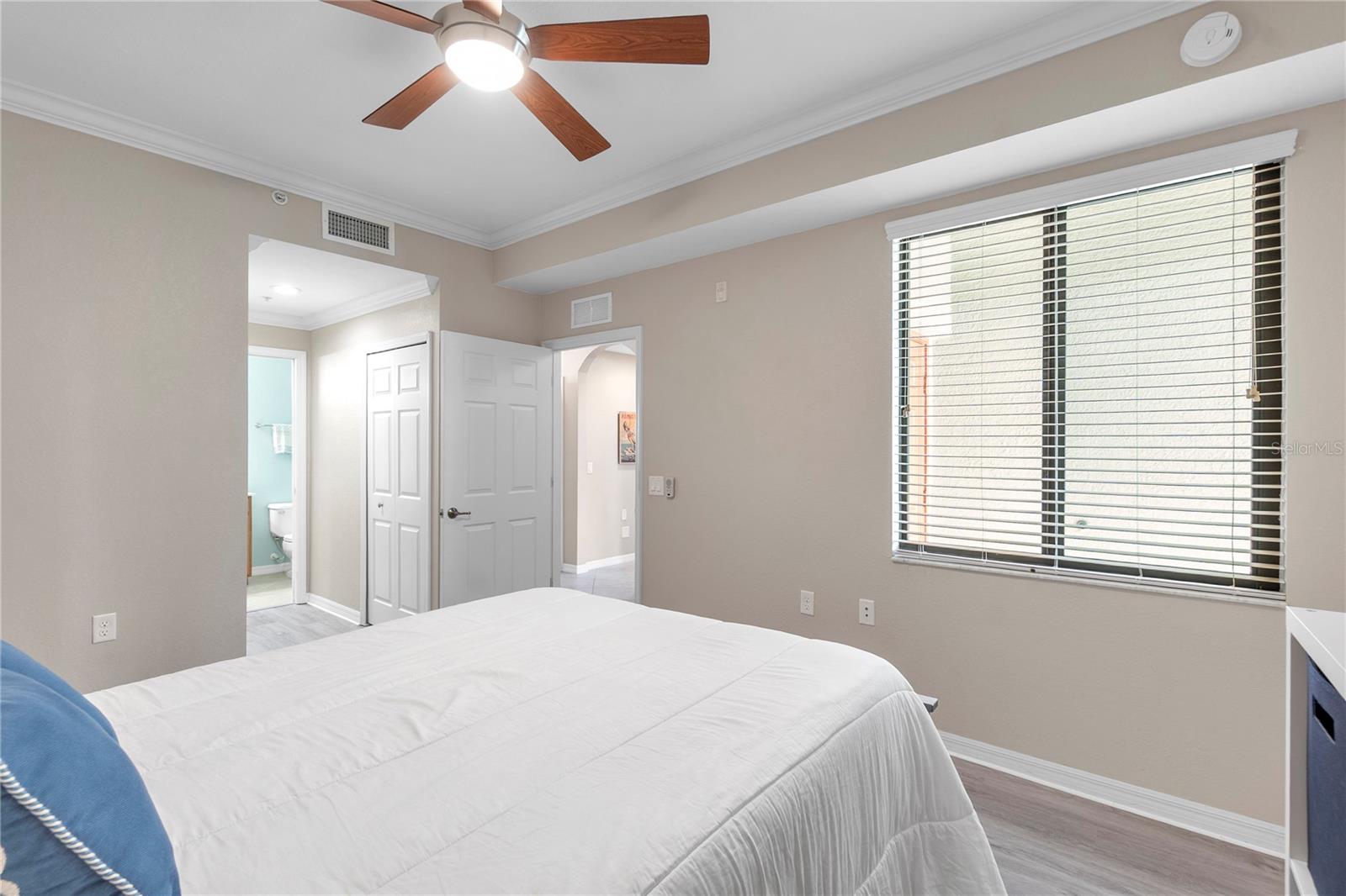 Image 5 of 31 For 7015 River Hammock Drive 203