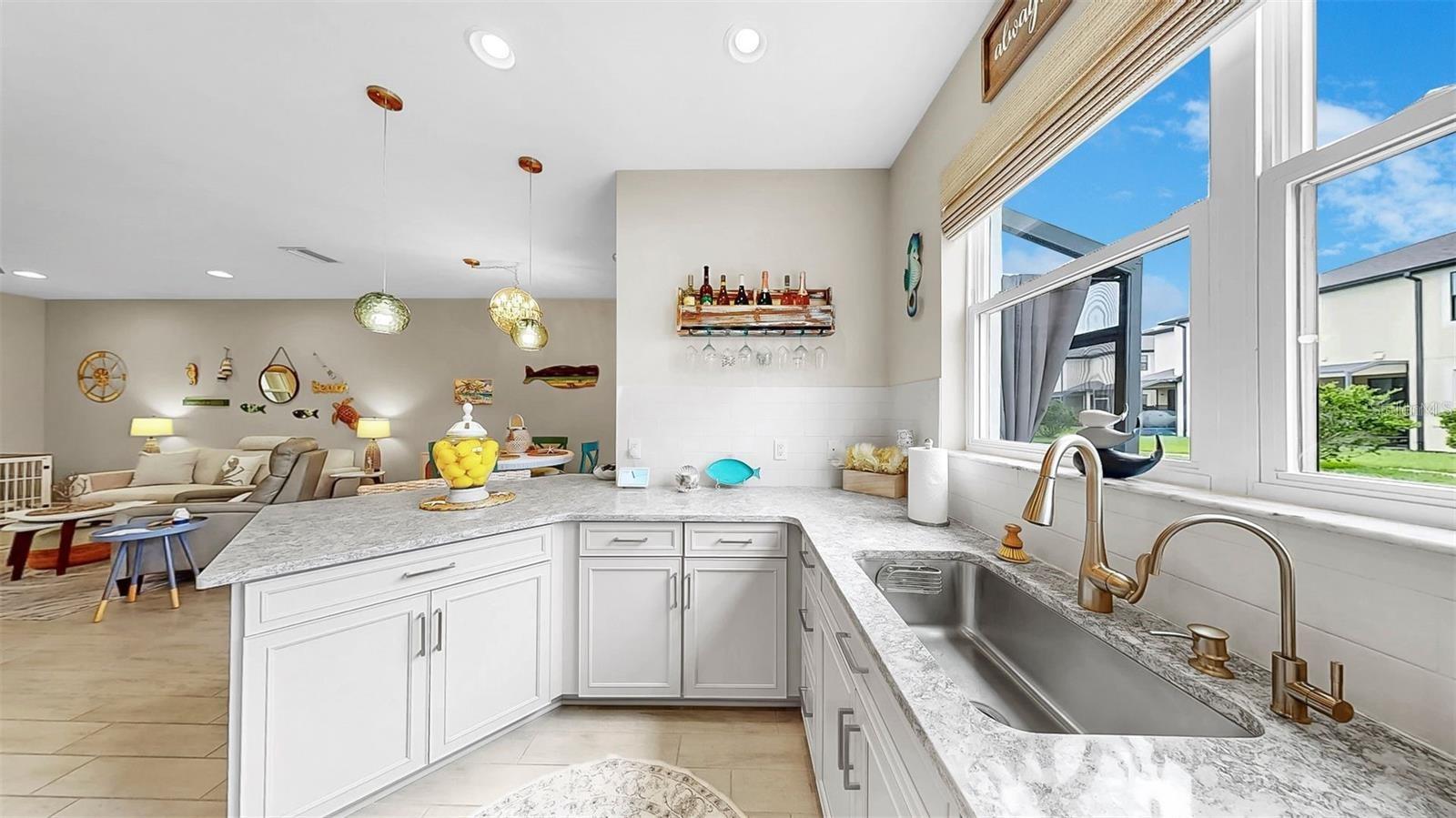 Image 16 of 49 For 7849 52nd Terrace E