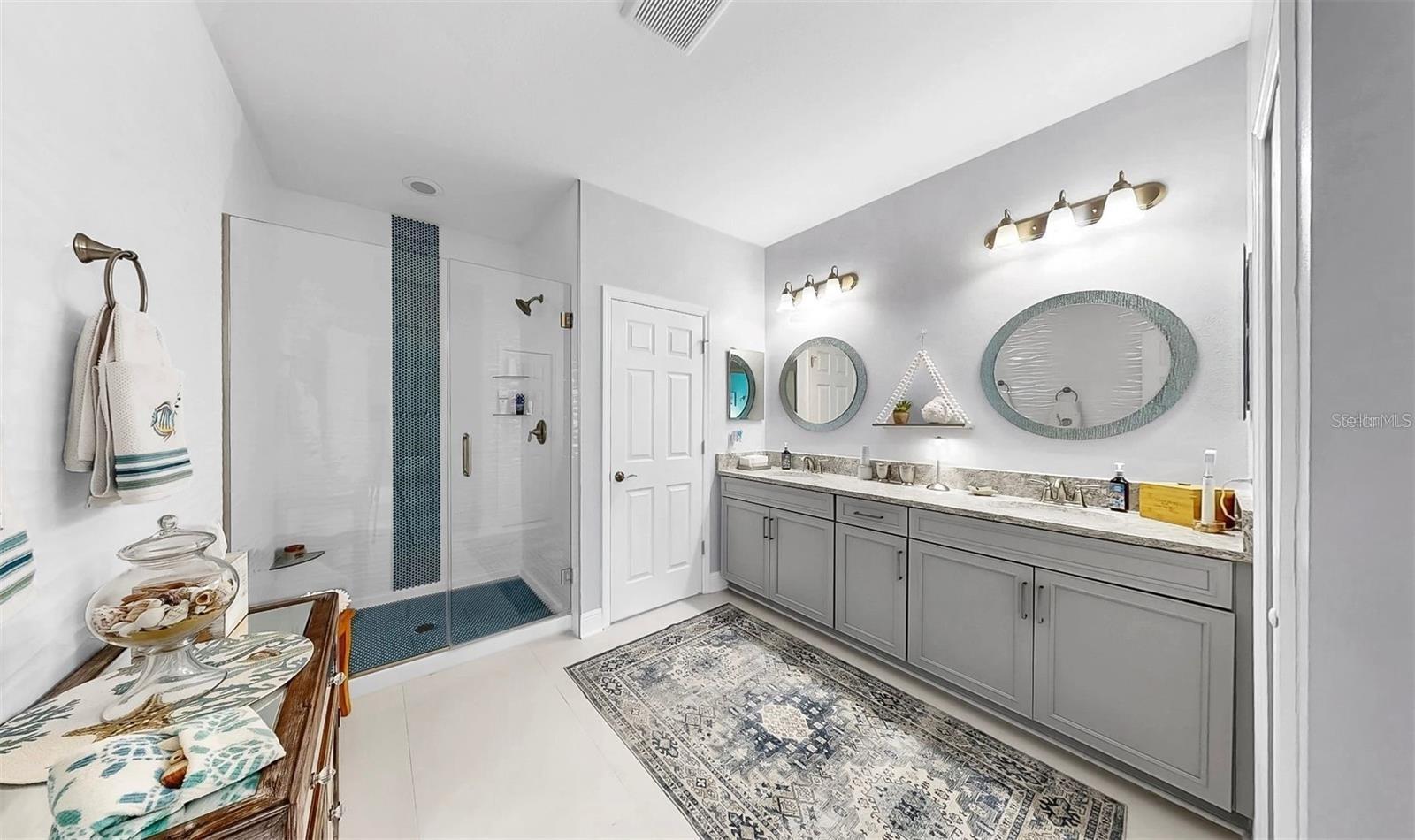 Image 30 of 49 For 7849 52nd Terrace E