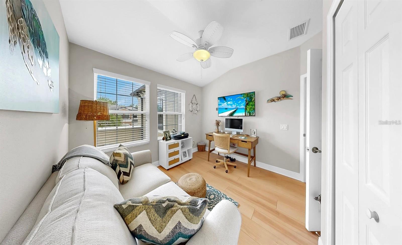 Image 37 of 49 For 7849 52nd Terrace E