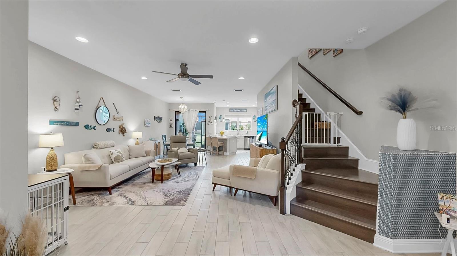 Image 6 of 49 For 7849 52nd Terrace E