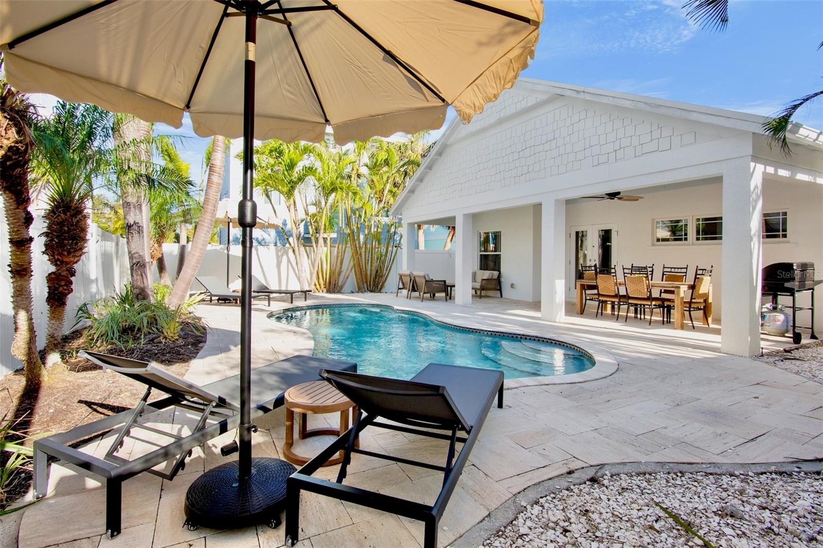 Image 4 of 35 For 709 Fern Street