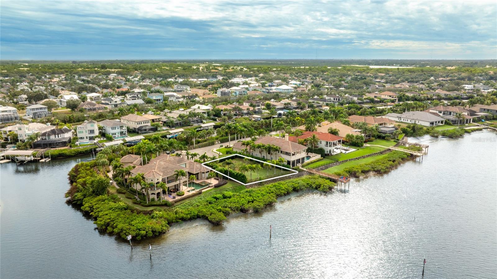 Image 8 of 22 For 4223 Hawk Island Drive