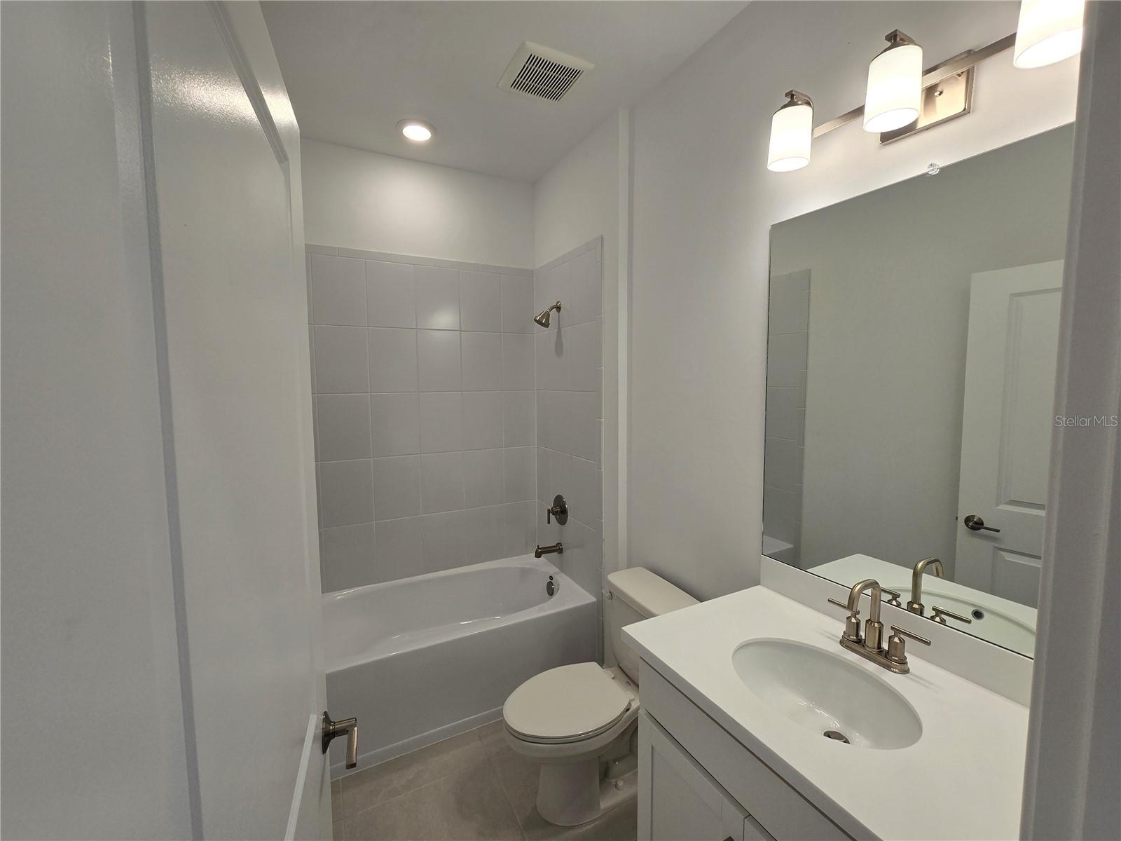 Image 11 of 36 For 16066 Ivy Ridge Court