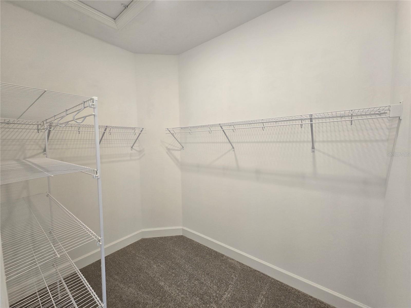 Image 18 of 36 For 16066 Ivy Ridge Court