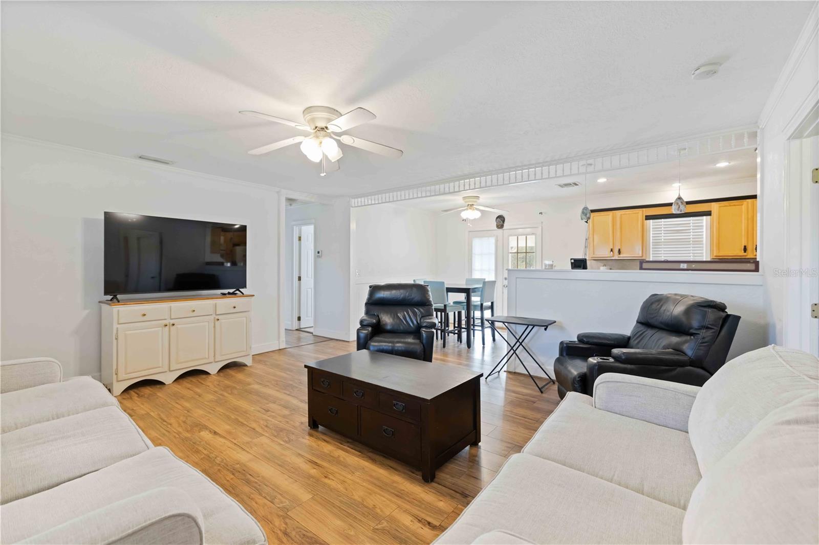 Image 10 of 36 For 12233 Caravan Drive