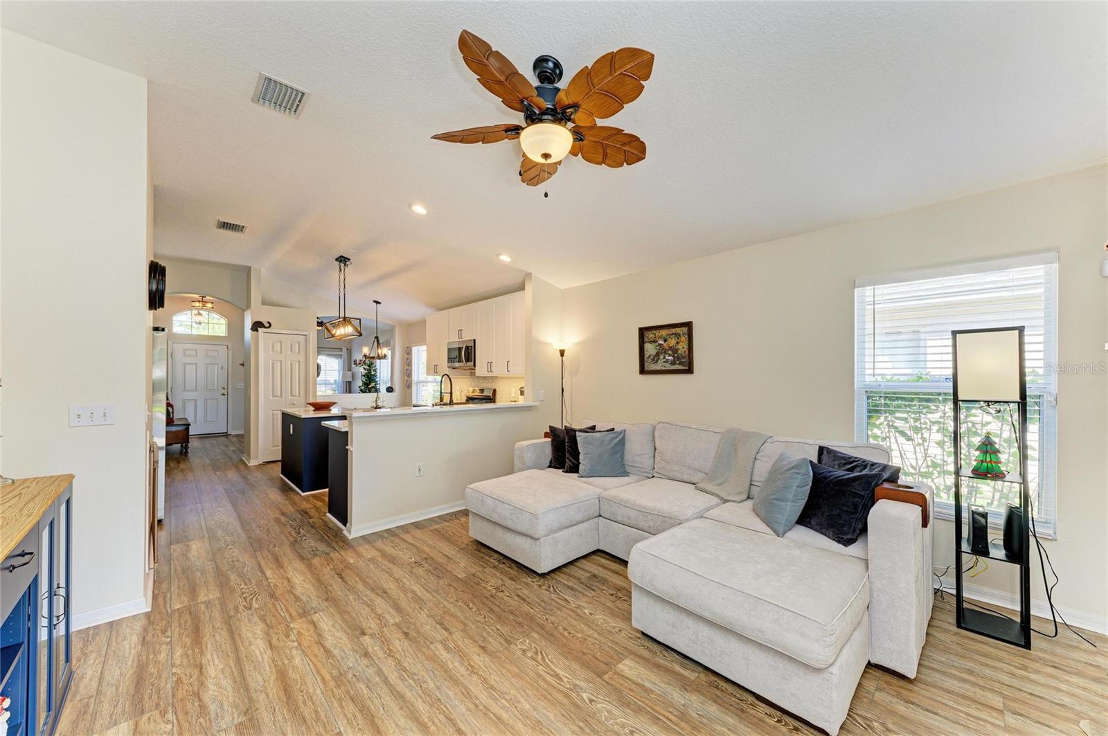 Image 16 of 82 For 11204 Coralbean Drive