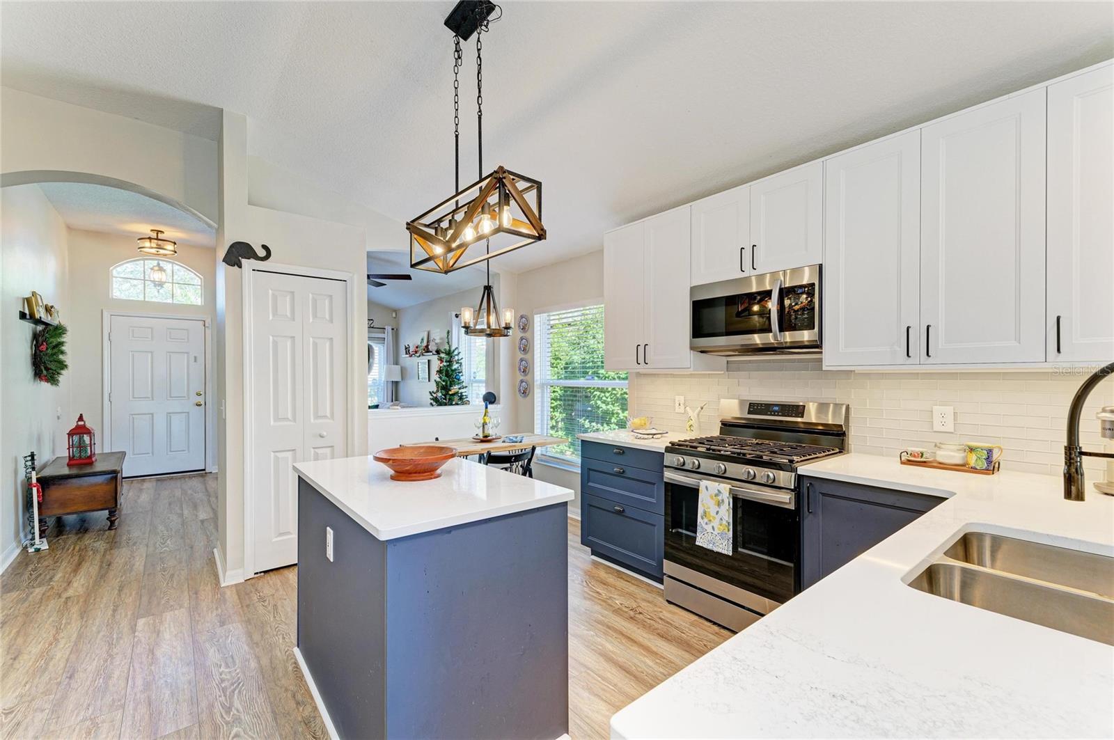 Image 9 of 82 For 11204 Coralbean Drive