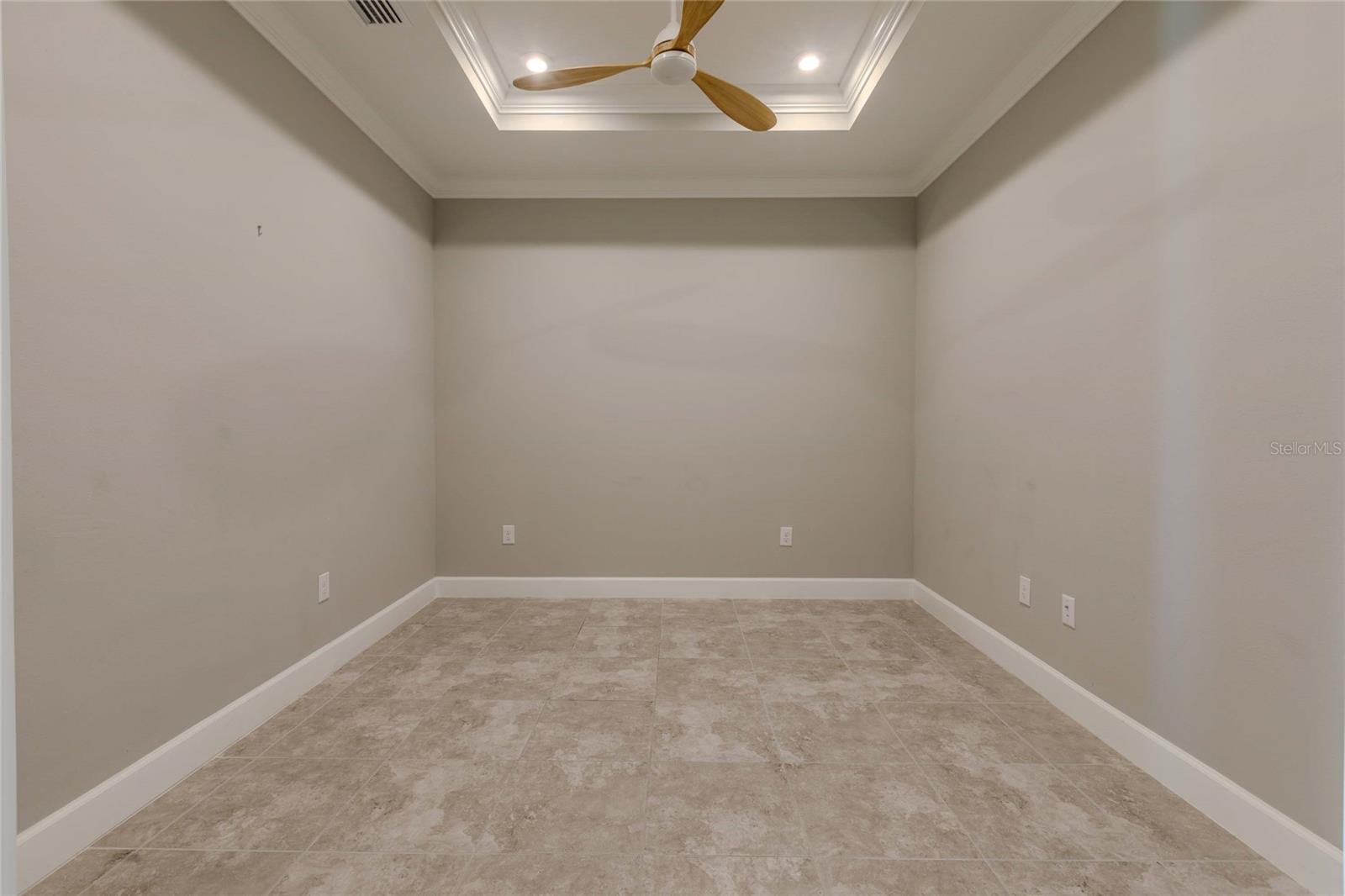 Image 18 of 53 For 10819 Wendover Drive