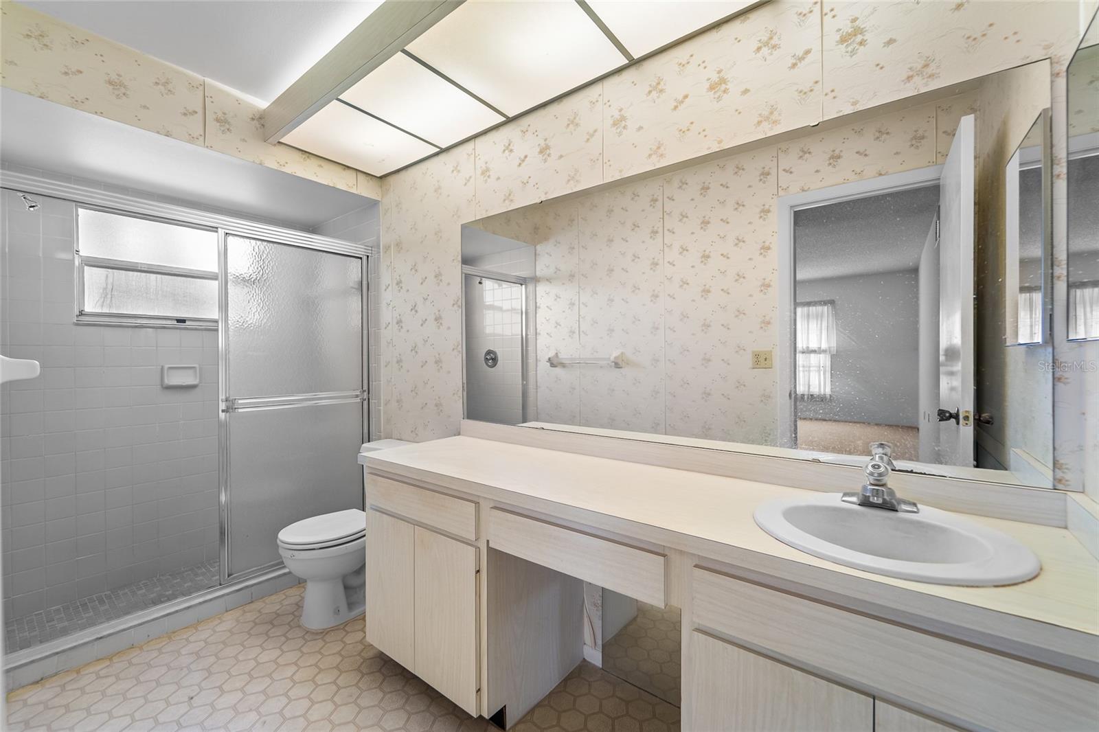 Image 14 of 28 For 4299 Oakhurst Circle E 3052