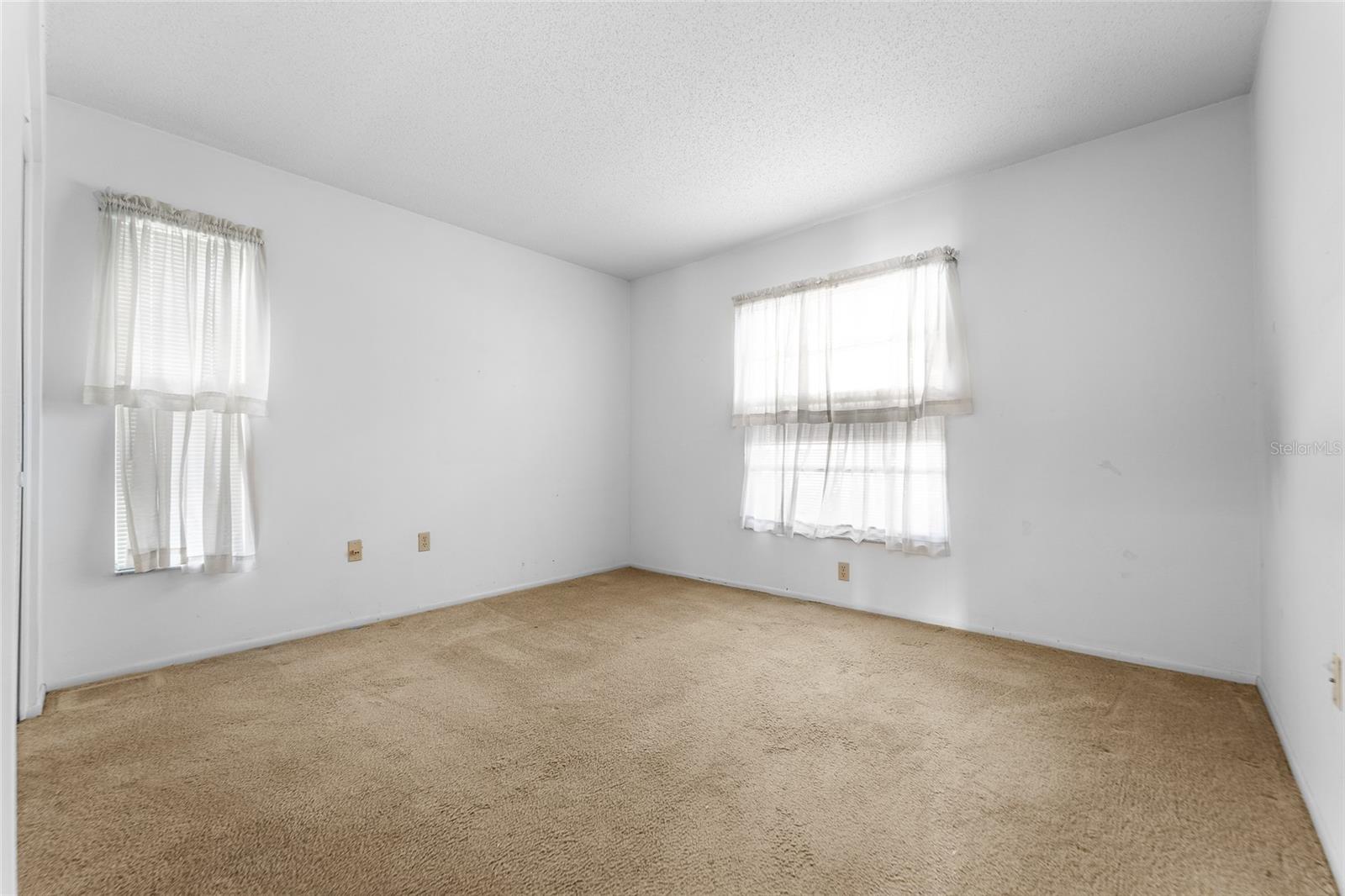 Image 8 of 28 For 4299 Oakhurst Circle E 3052