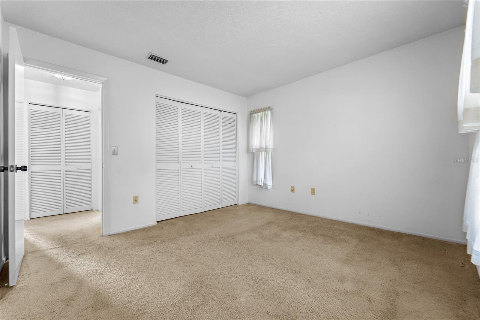 Image 9 of 28 For 4299 Oakhurst Circle E 3052