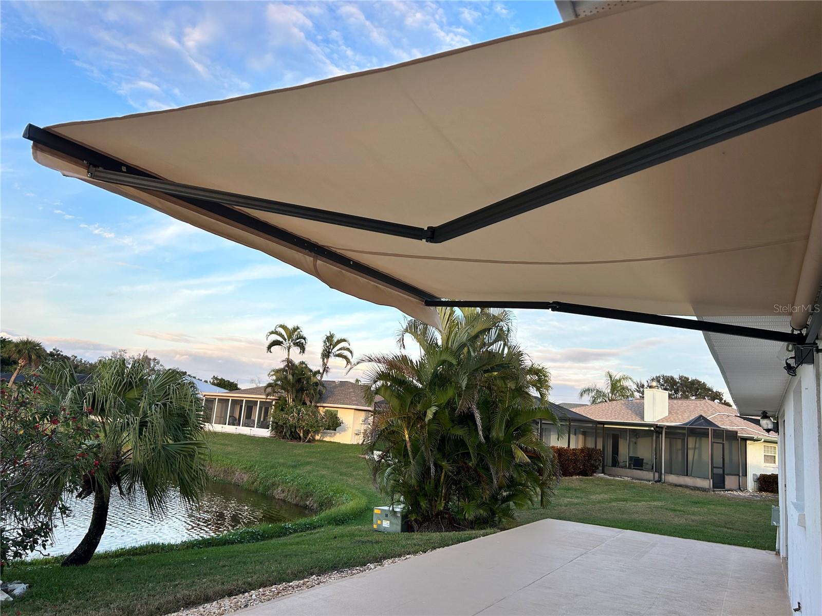 Image 5 of 30 For 8611 51st Avenue W