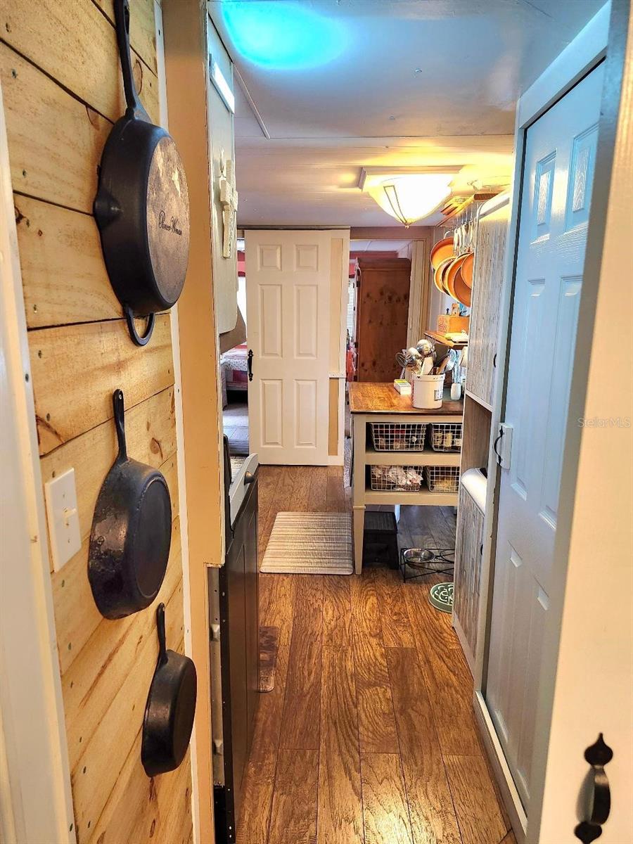 Image 14 of 56 For 6619 New Jersey Street