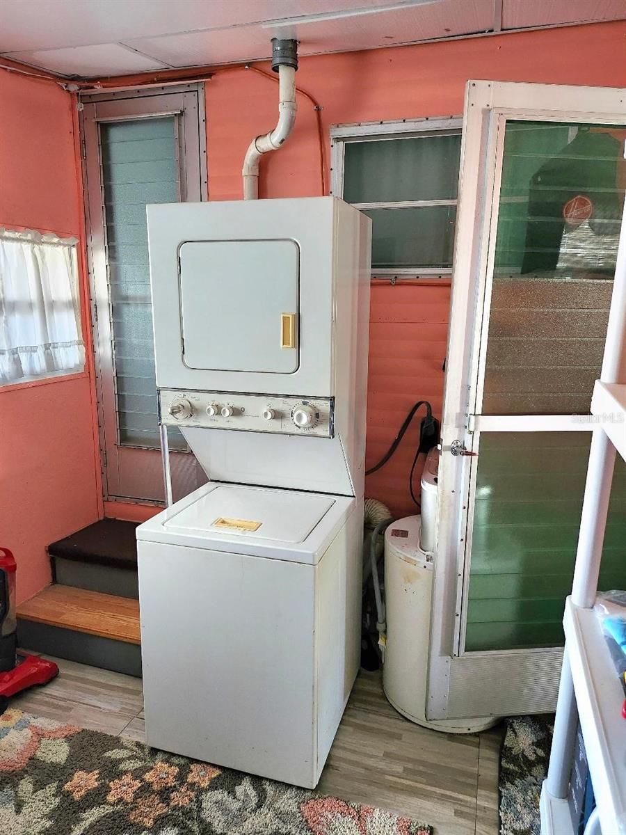 Image 27 of 56 For 6619 New Jersey Street