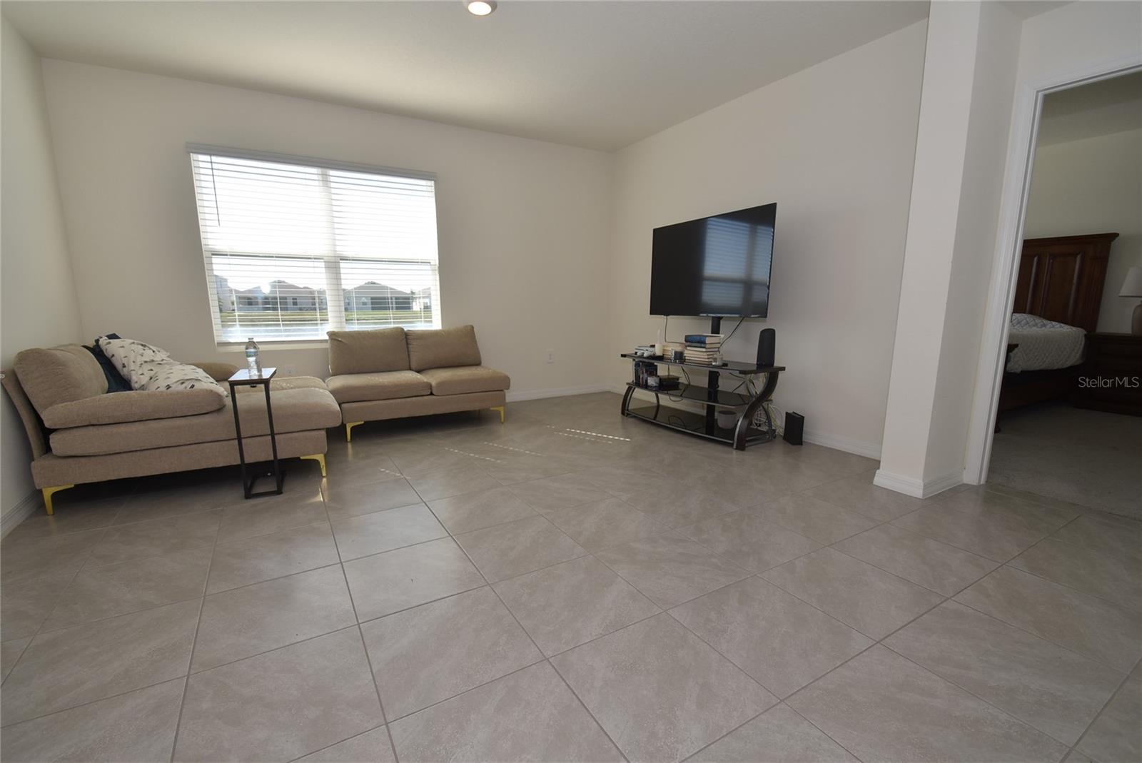 Image 4 of 15 For 17918 Canopy Place