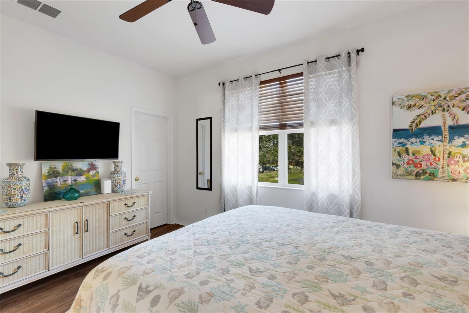 Image 11 of 35 For 3935 Yellowstone Circle