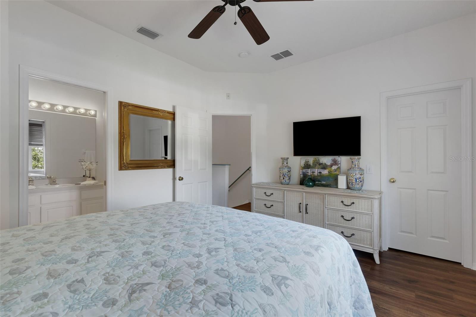 Image 13 of 35 For 3935 Yellowstone Circle