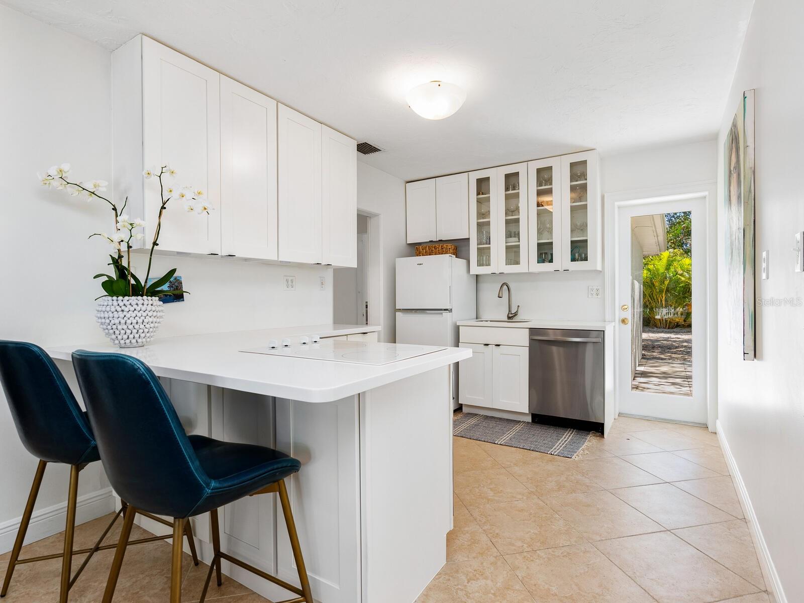 Image 11 of 56 For 3629 Almeria Avenue