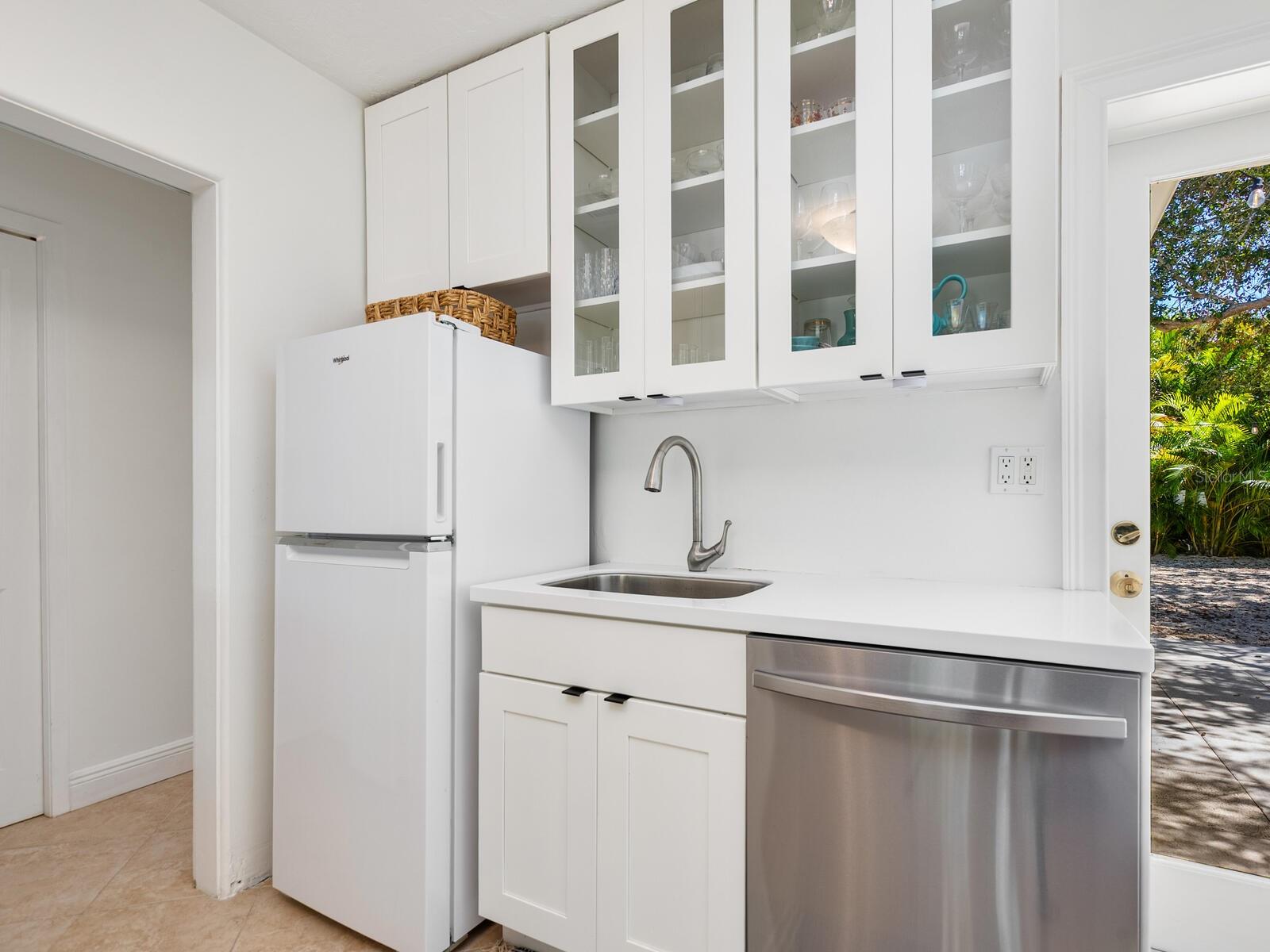 Image 13 of 56 For 3629 Almeria Avenue