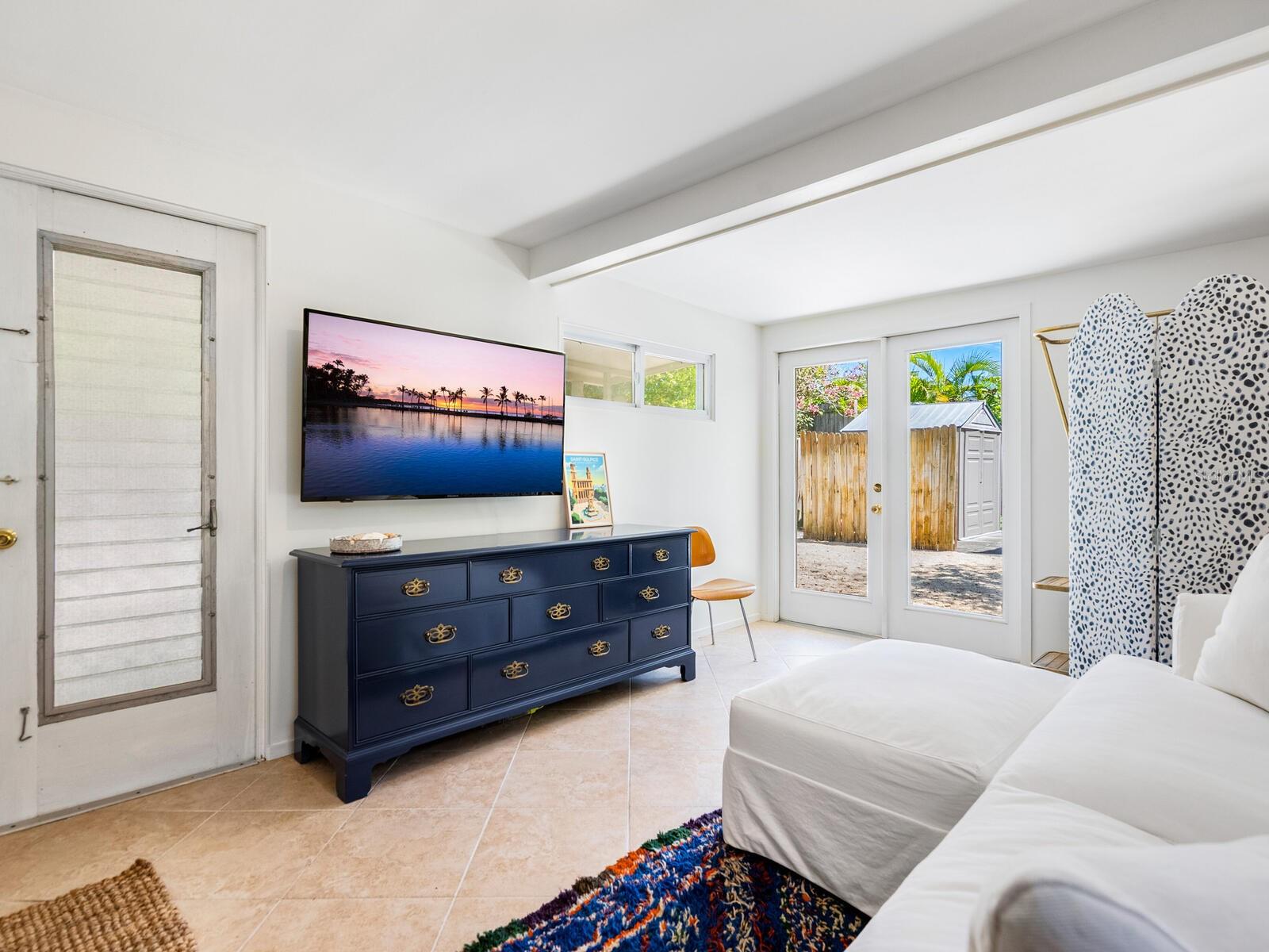 Image 25 of 56 For 3629 Almeria Avenue