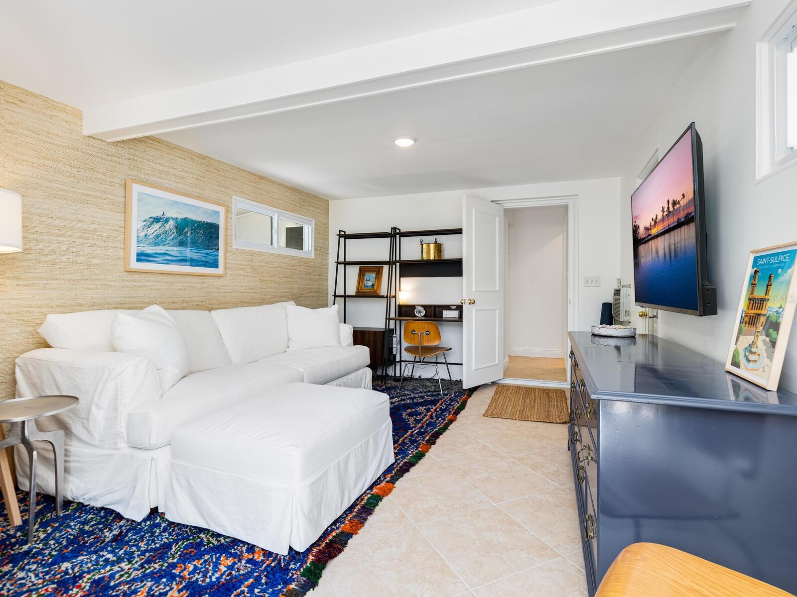 Image 26 of 56 For 3629 Almeria Avenue