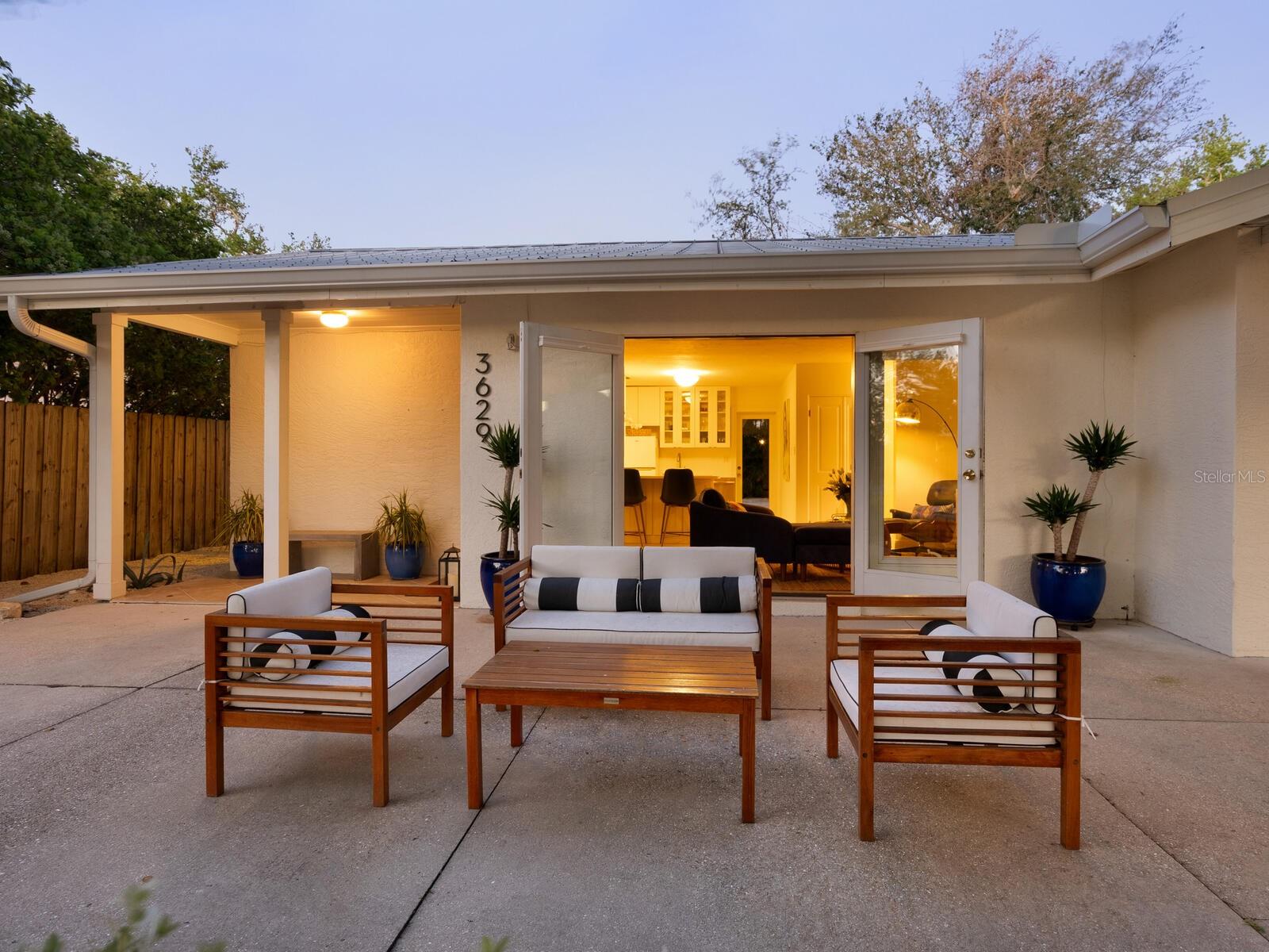 Image 36 of 56 For 3629 Almeria Avenue