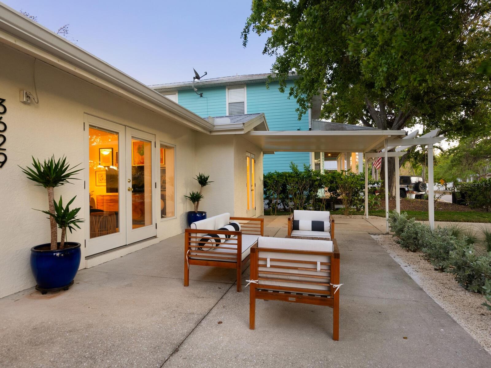 Image 38 of 56 For 3629 Almeria Avenue