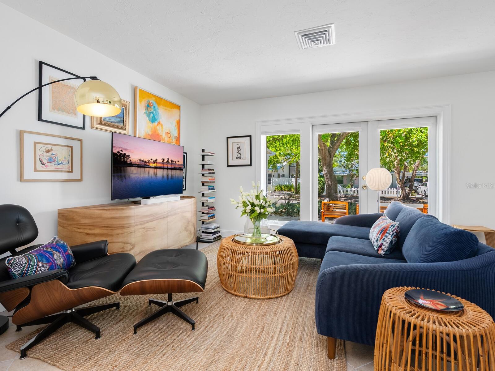 Image 8 of 56 For 3629 Almeria Avenue