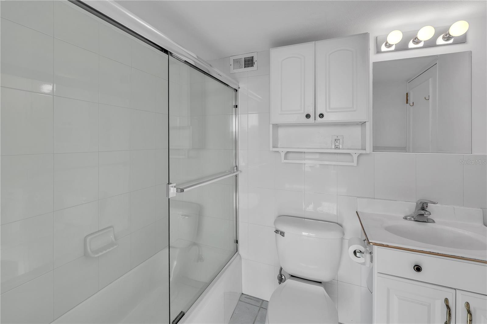 Image 20 of 33 For 33 Gulfstream Avenue 401