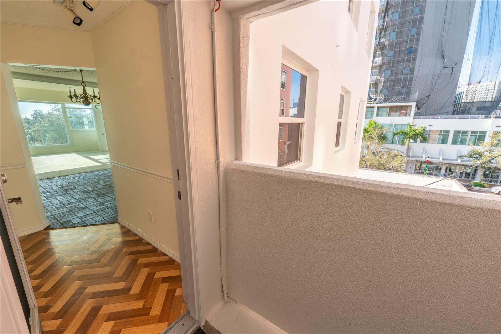 Image 26 of 33 For 33 Gulfstream Avenue 401