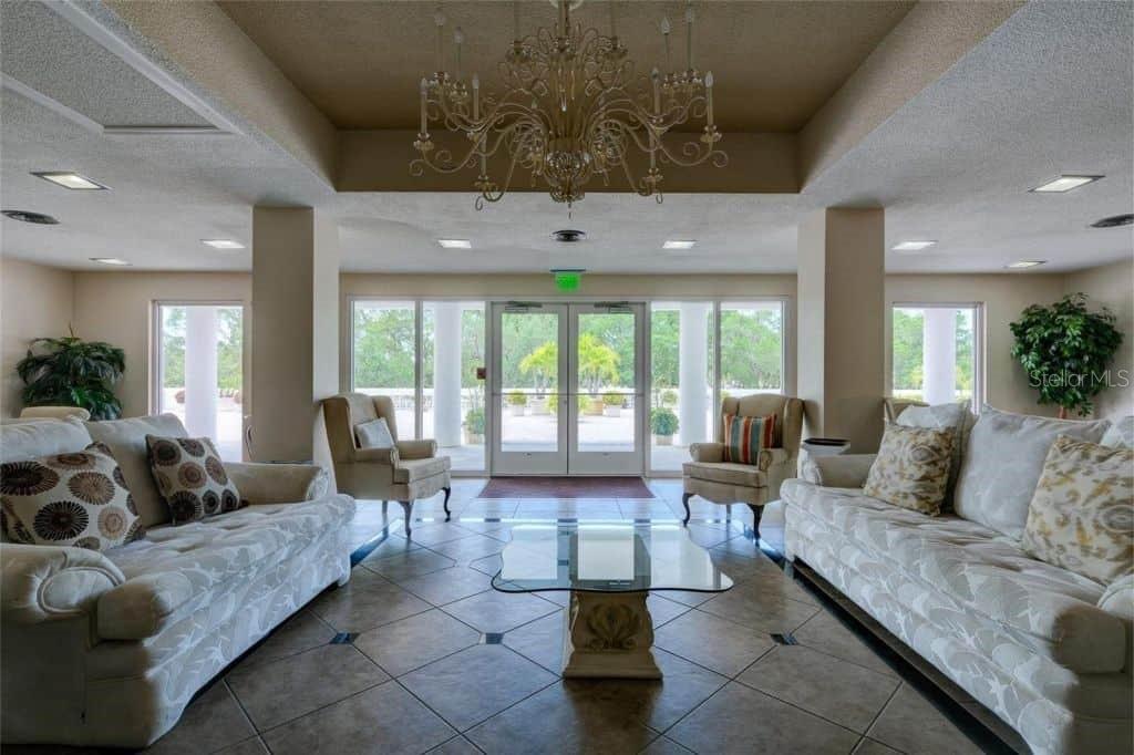 Image 27 of 33 For 33 Gulfstream Avenue 401