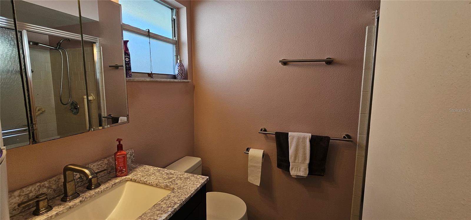 Image 15 of 29 For 2009 Riverbluff Parkway V334