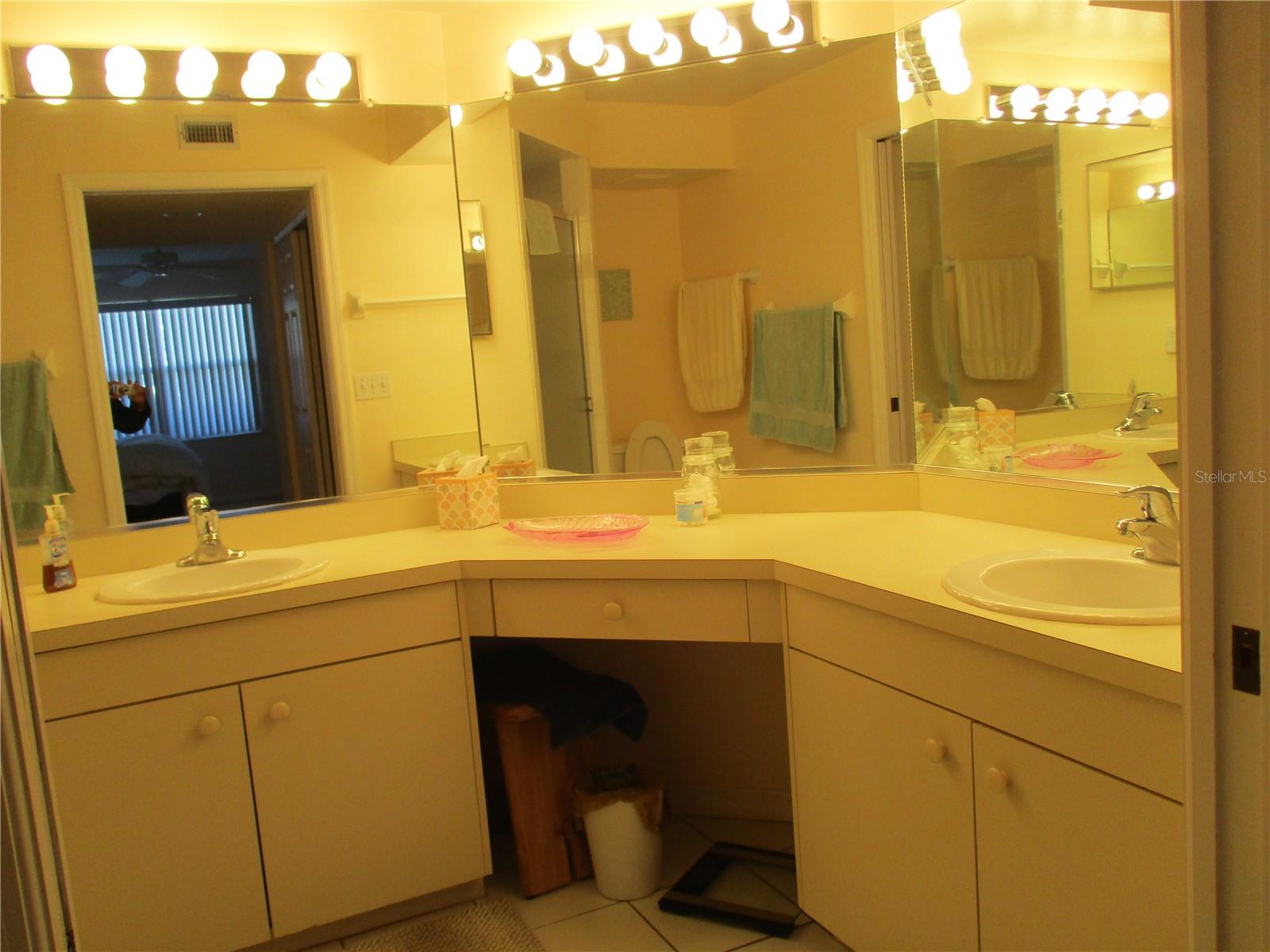 Image 13 of 31 For 1620 Fairway Trace A