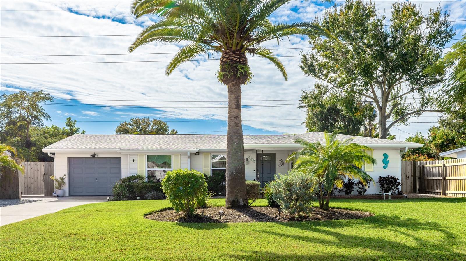 Image 3 of 54 For 5603 1st Avenue Dr Nw