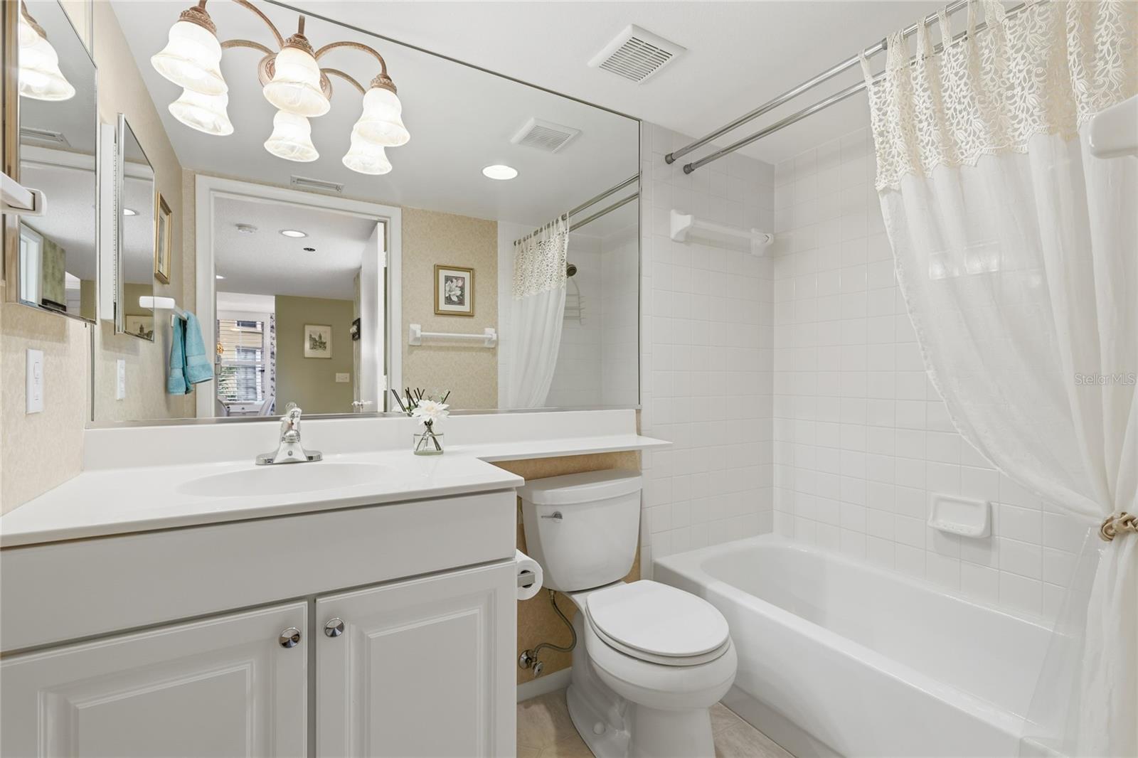 Image 20 of 35 For 3750 Pinebrook Circle 308