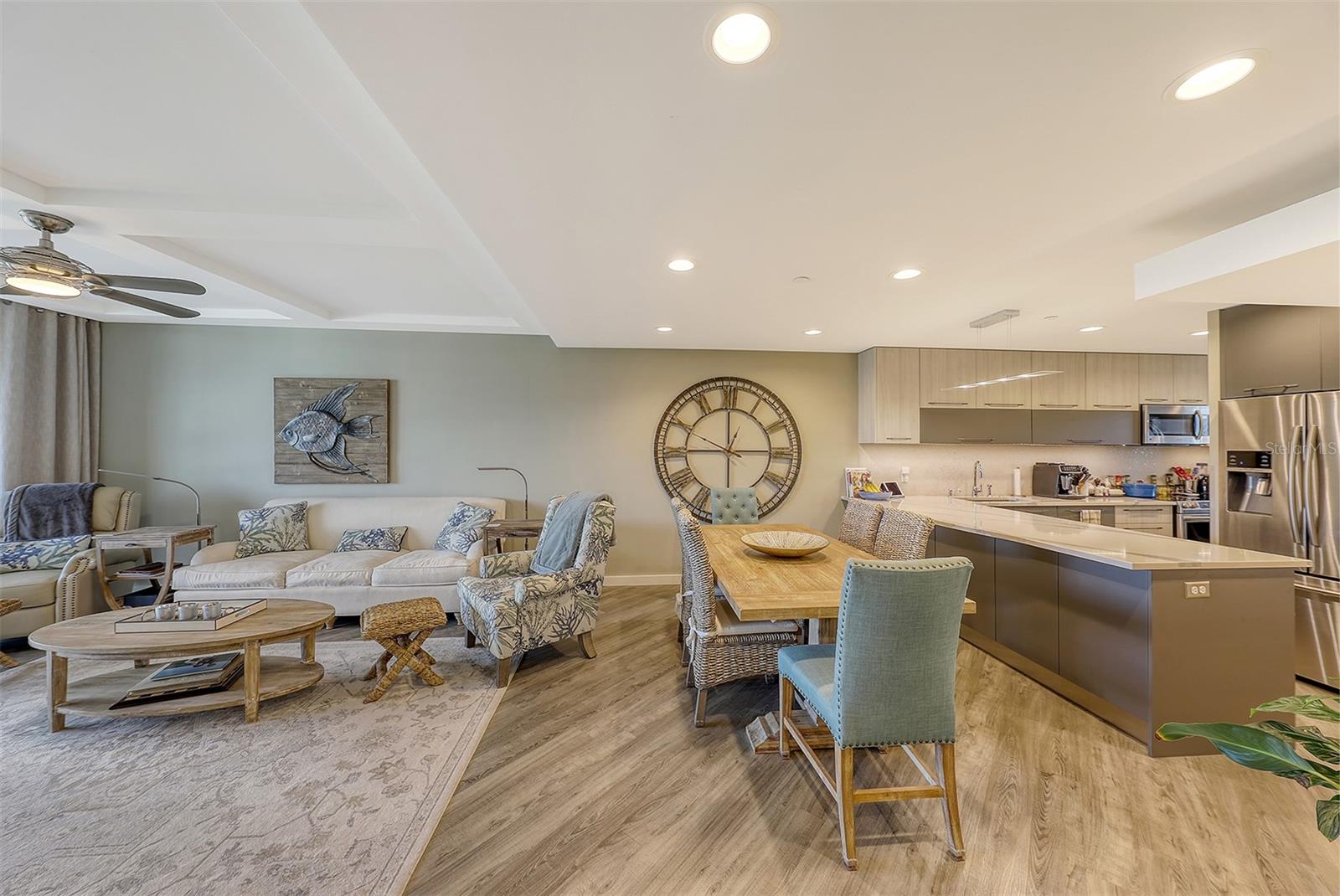 Image 29 of 63 For 1095 Gulf Of Mexico Drive 502