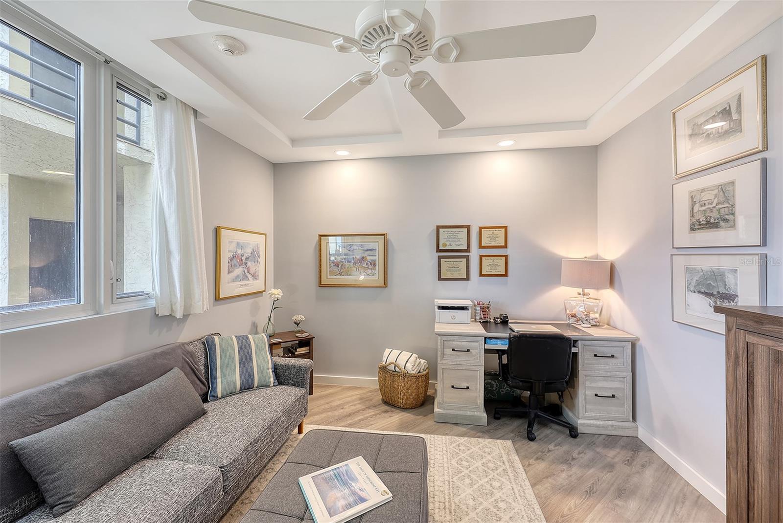 Image 32 of 63 For 1095 Gulf Of Mexico Drive 502