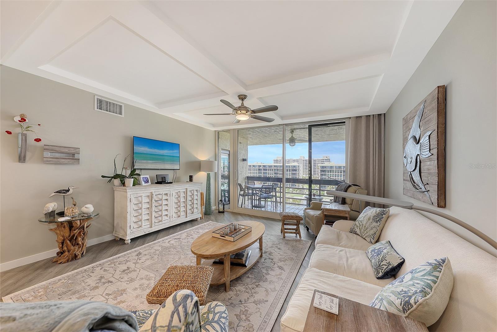 Image 9 of 63 For 1095 Gulf Of Mexico Drive 502