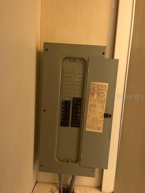 Image 19 of 79 For 10315 Cortez Road W 15g