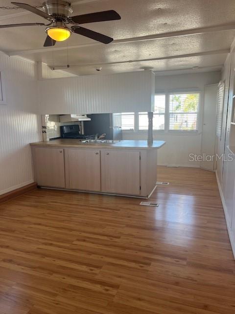 Image 3 of 79 For 10315 Cortez Road W 15g