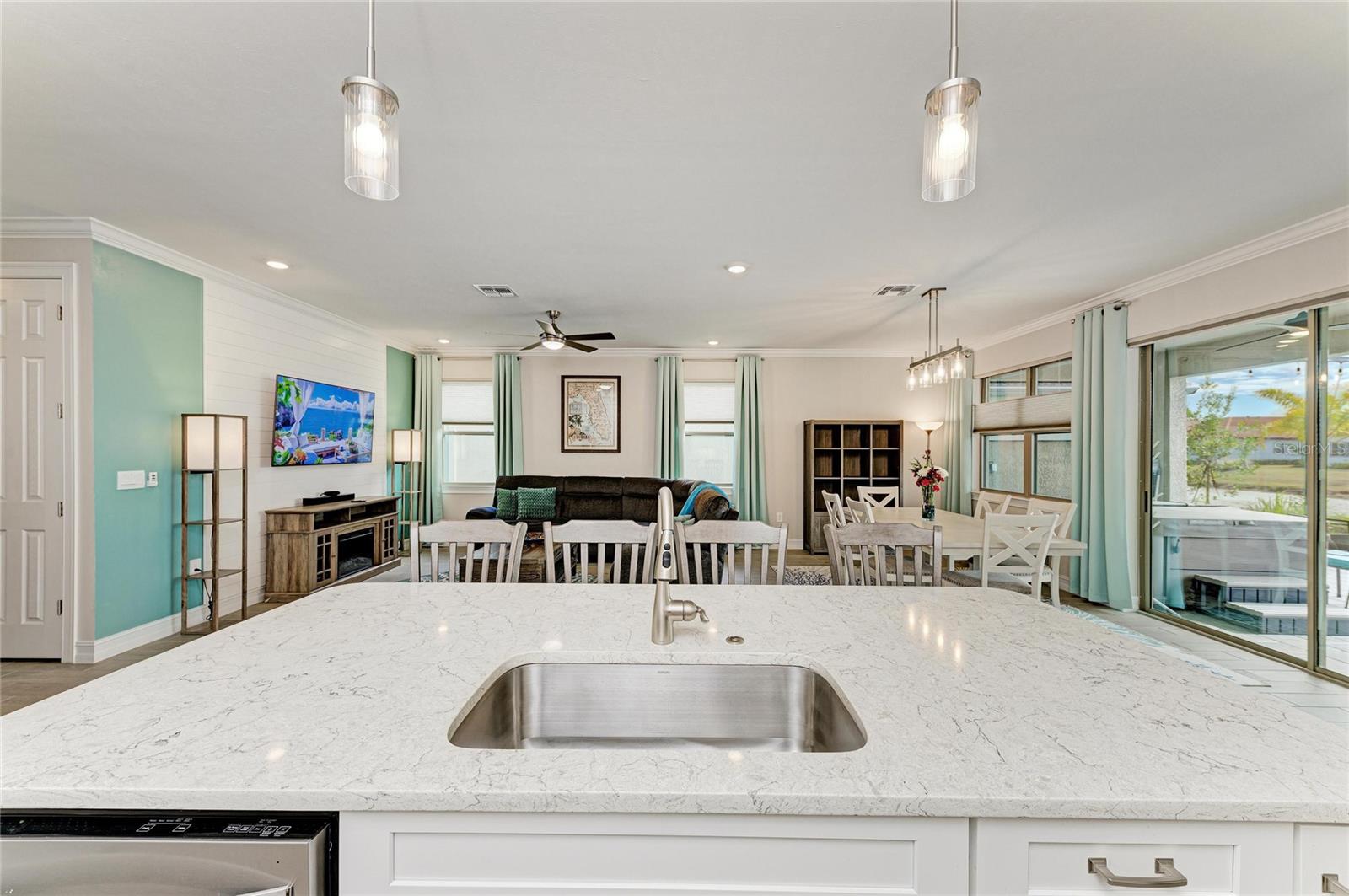 Image 33 of 85 For 113 Villoresi Boulevard