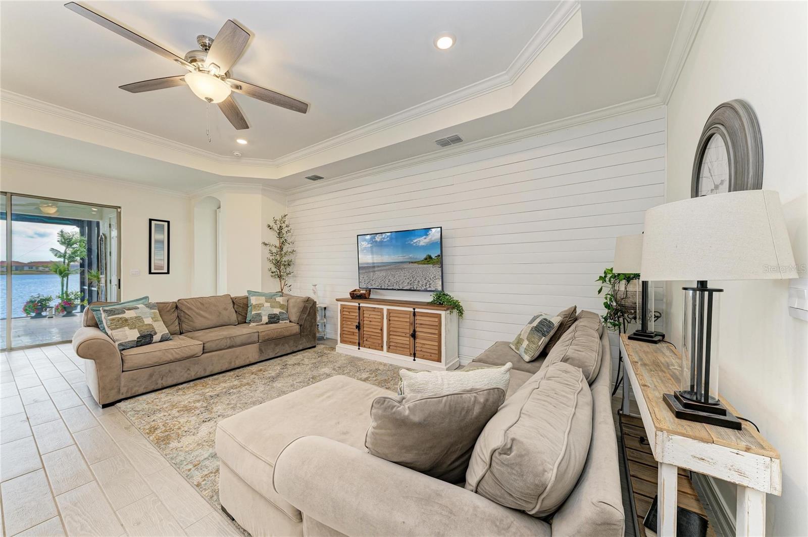 Image 13 of 94 For 229 Vinadio Boulevard