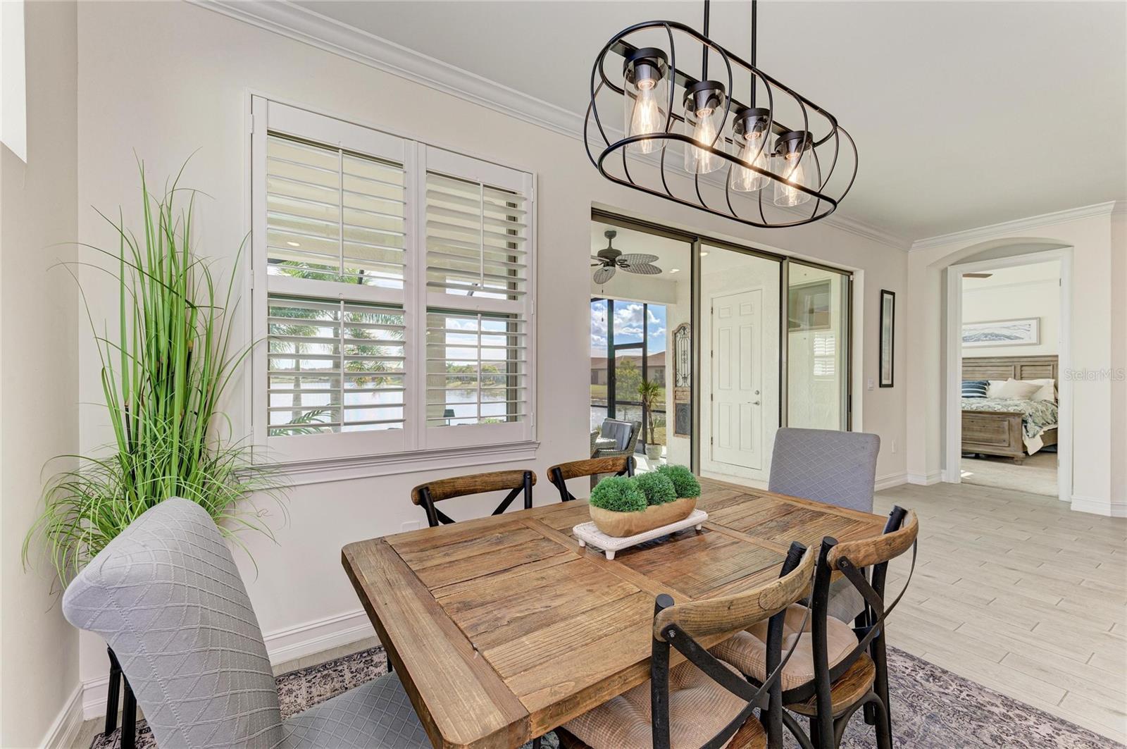 Image 20 of 94 For 229 Vinadio Boulevard